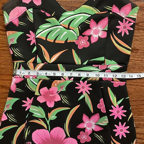 Glamour Babe women’s fitted bodycon strap party dress black / floral size XS - Picture 9 of 12